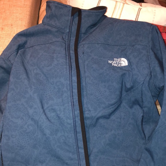 New without tags Northface Jacket...